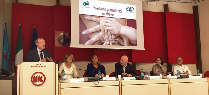 Uil: Possiamo permetterci un figlio?